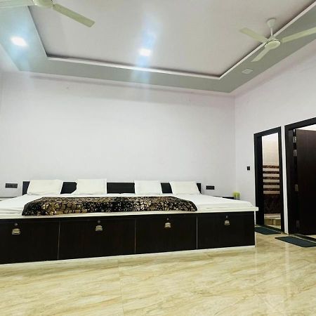 Hotel Rudra Residency Near Railway Station Mathura Exterior foto
